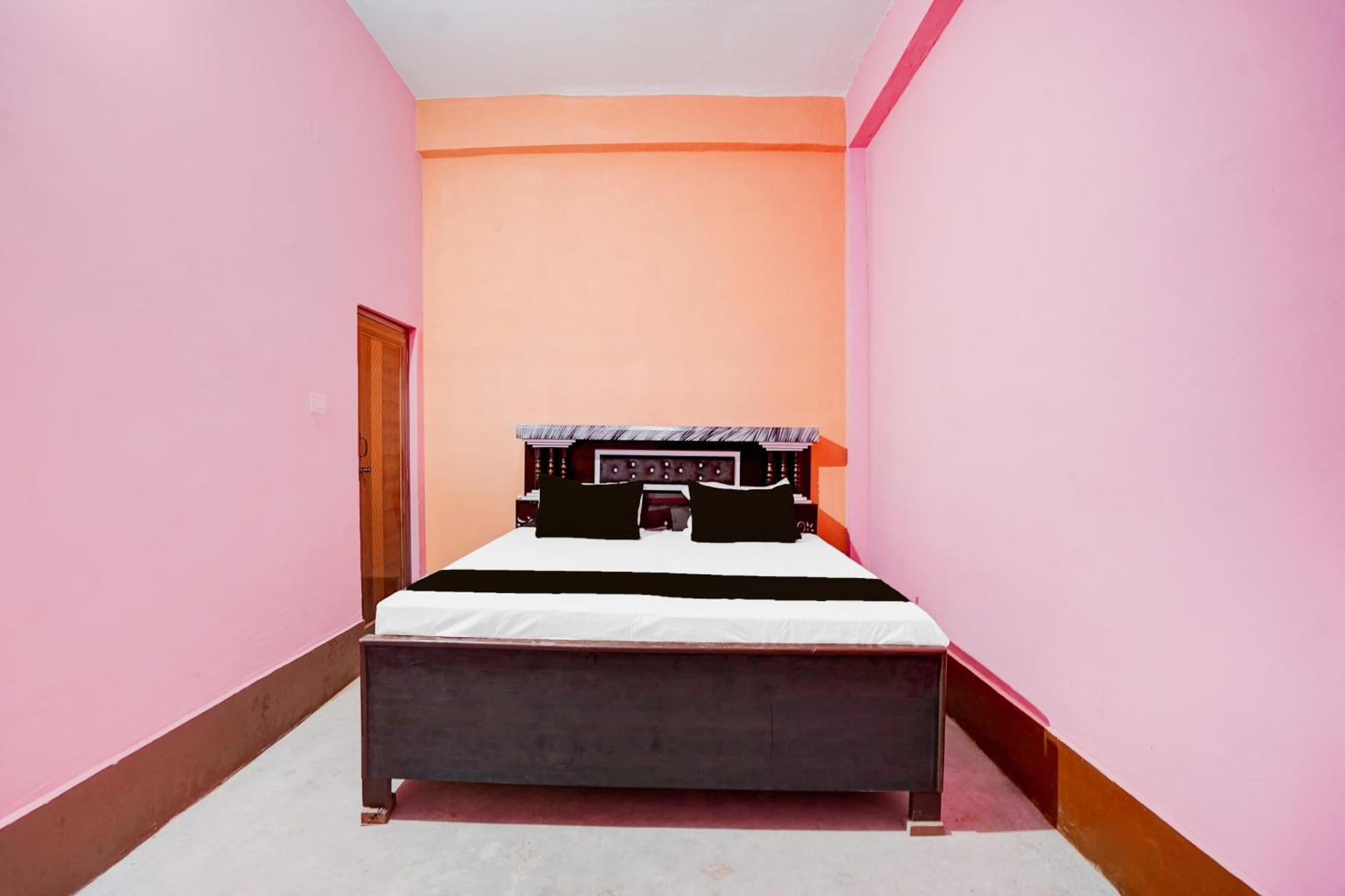 Spot On Celebration Hotel Kanpur Ngoại thất bức ảnh